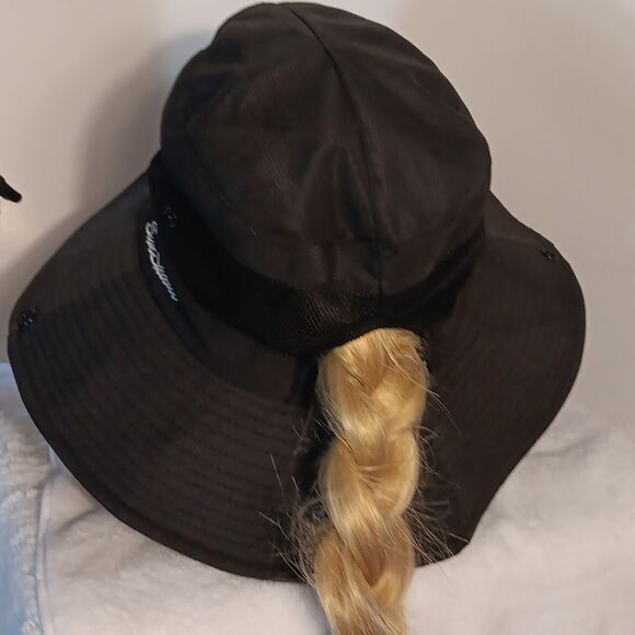 Sun Shade Ponytail Wide Brim Sun Hat - Picture 3 of 10